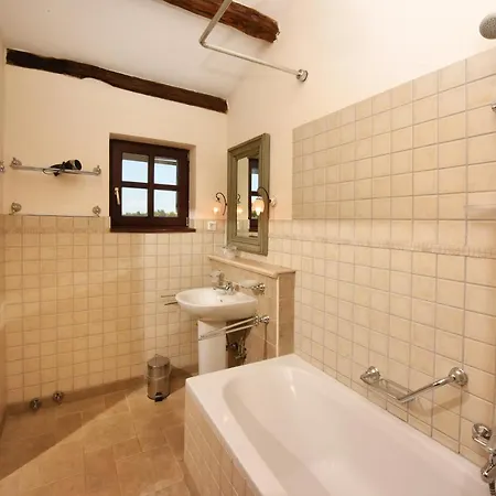 Ruhig Gelegene Avena Mit Privatem Pool Villa Visnjan