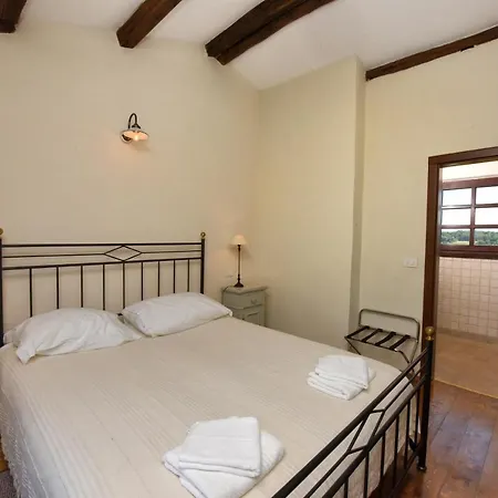 Vila Ruhig Gelegene Avena Mit Privatem Pool *