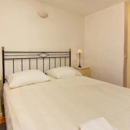 Ruhig Gelegene Avena Mit Privatem Pool * Višnjan