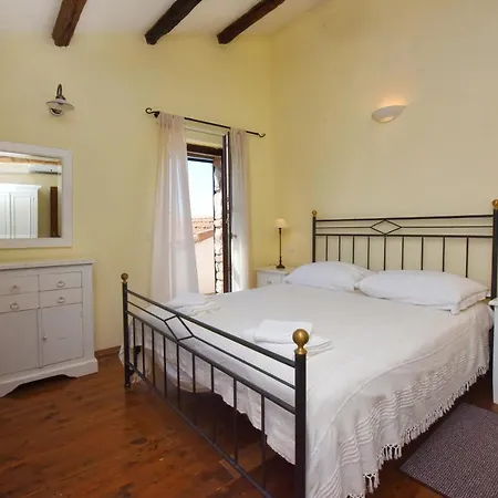 Ruhig Gelegene Avena Mit Privatem Pool Villa Višnjan